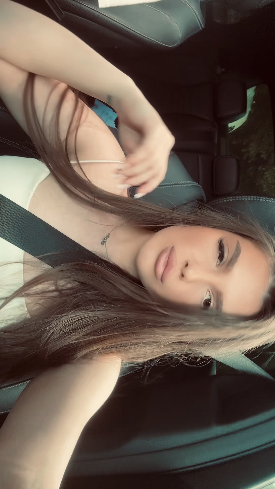 @Elle🪽