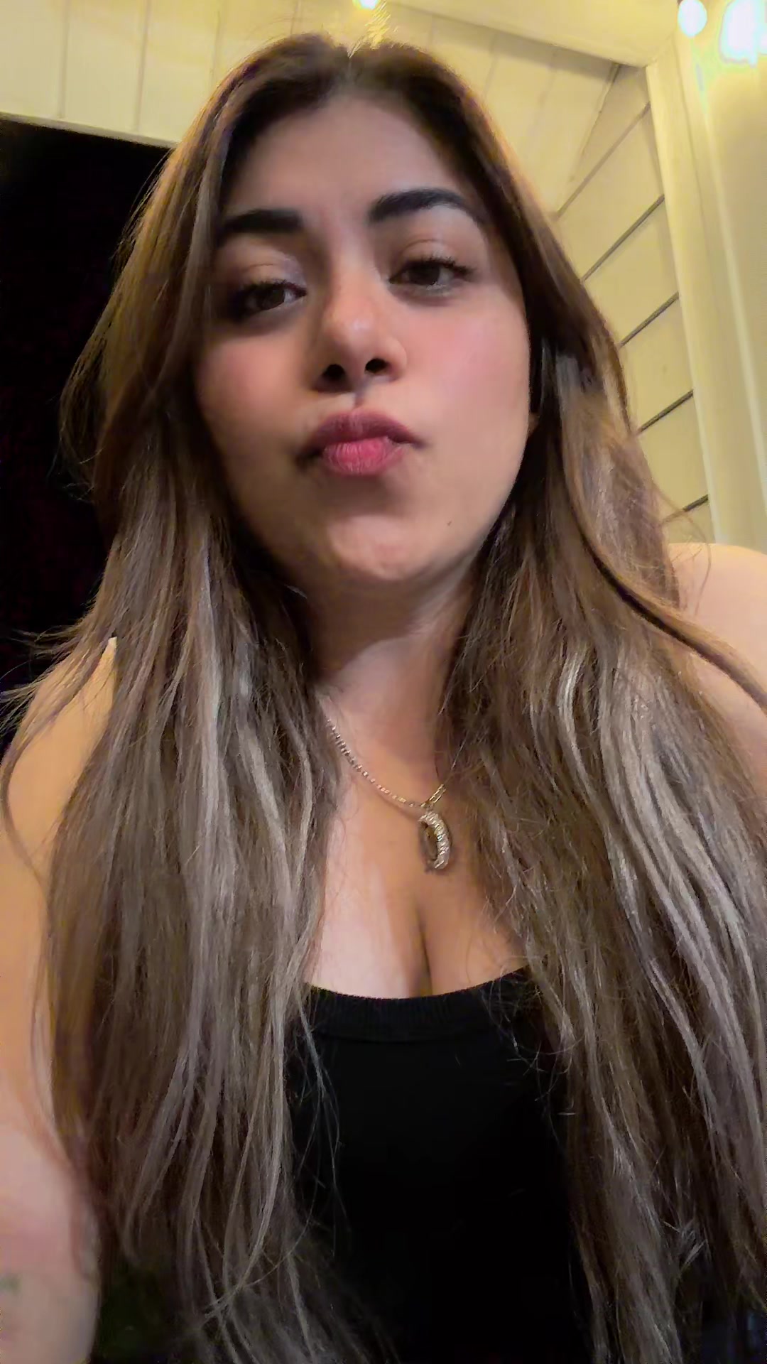 @jarelyflores27