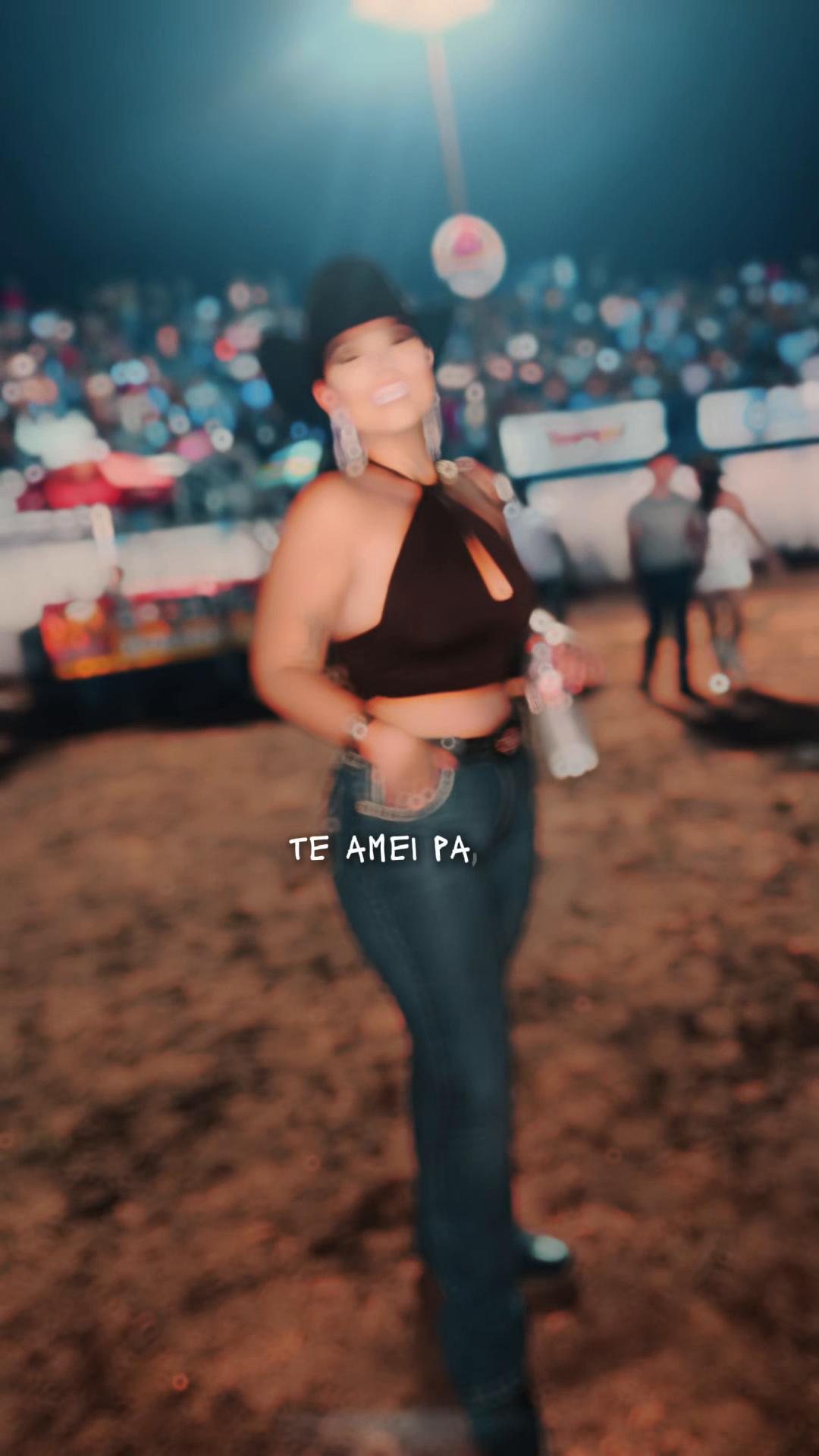 @Emillypeerez