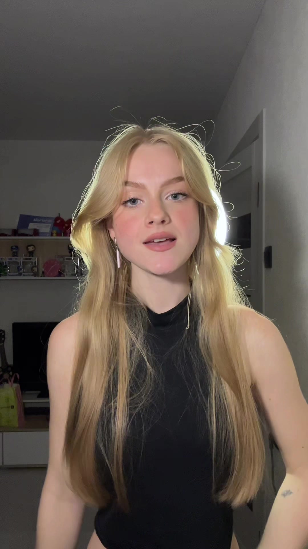 @deni_vers