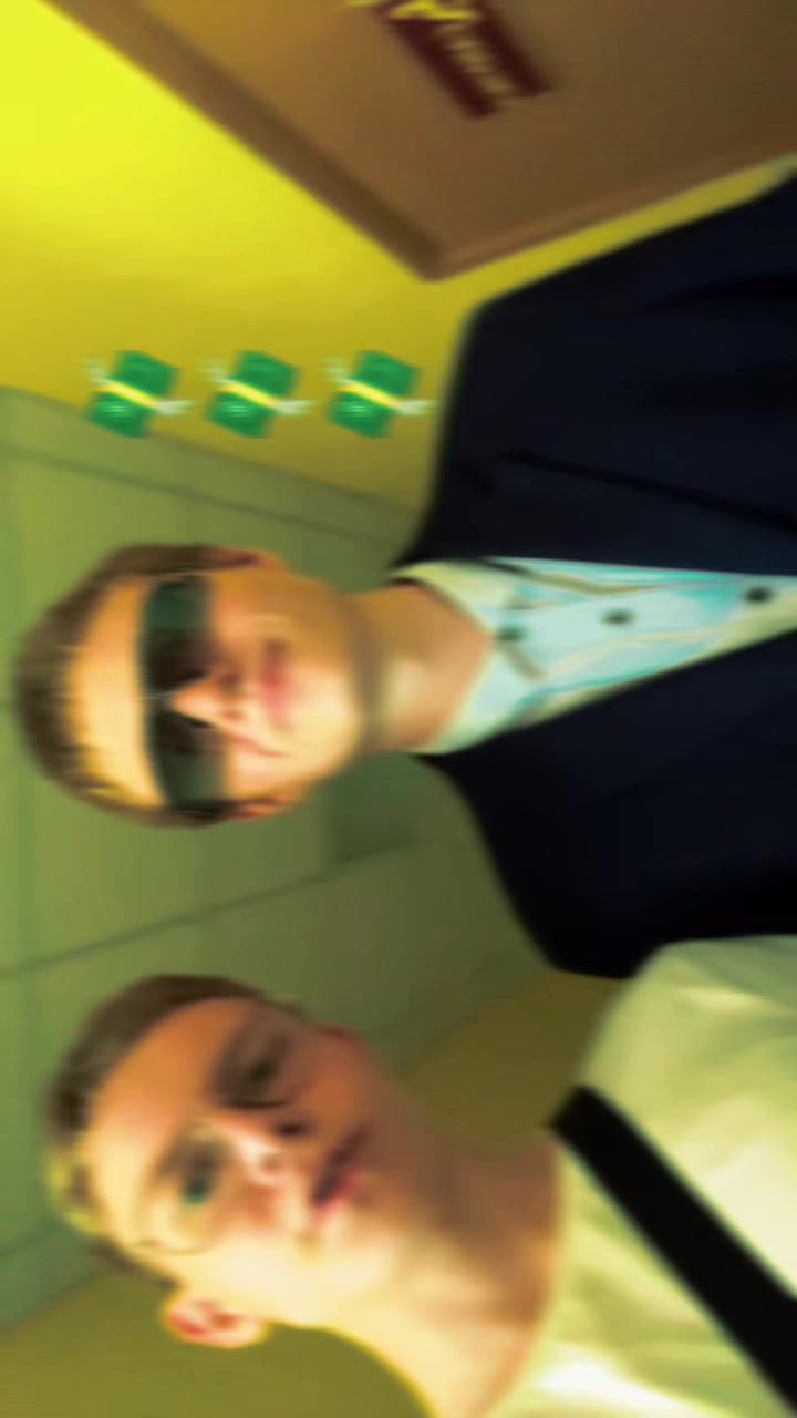 @Артём