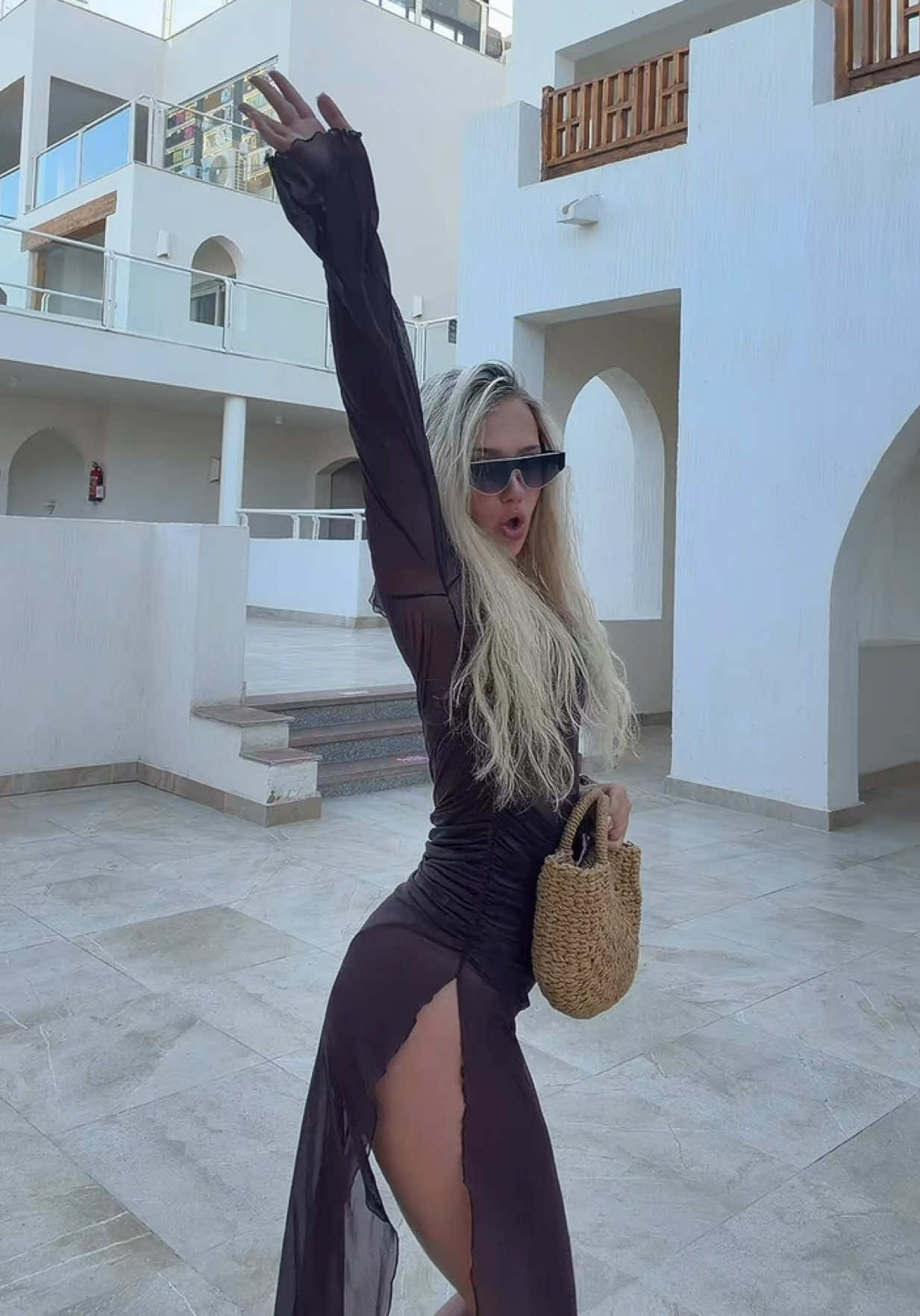 @VI