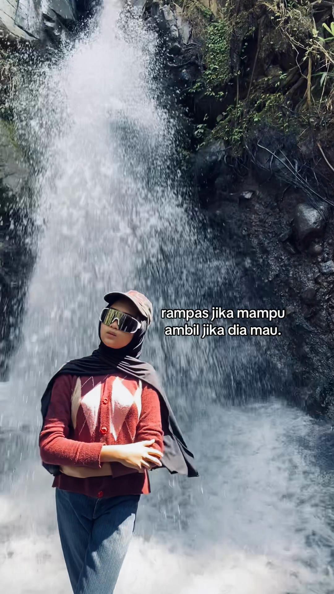 @✮