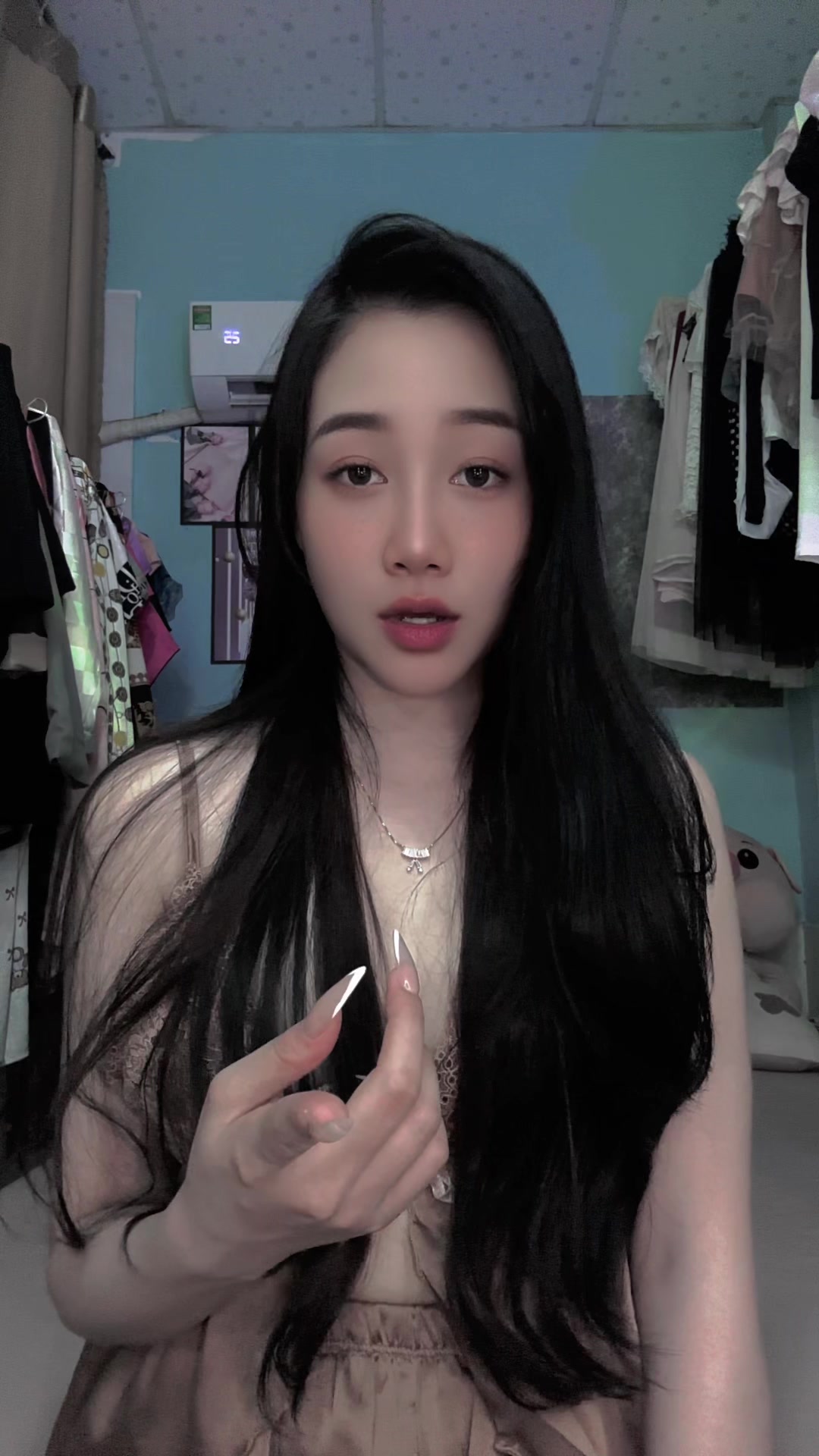 @Yana Mai  🐉