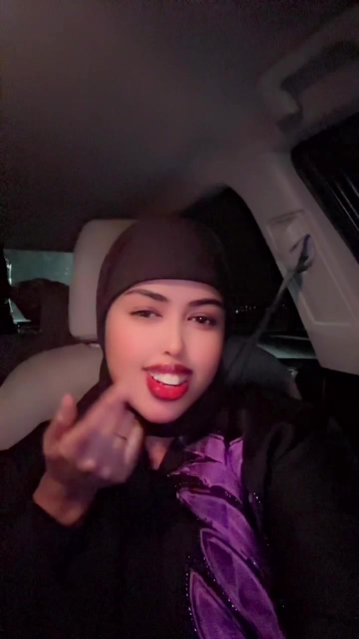 @Razaan ๐ธ๐ด