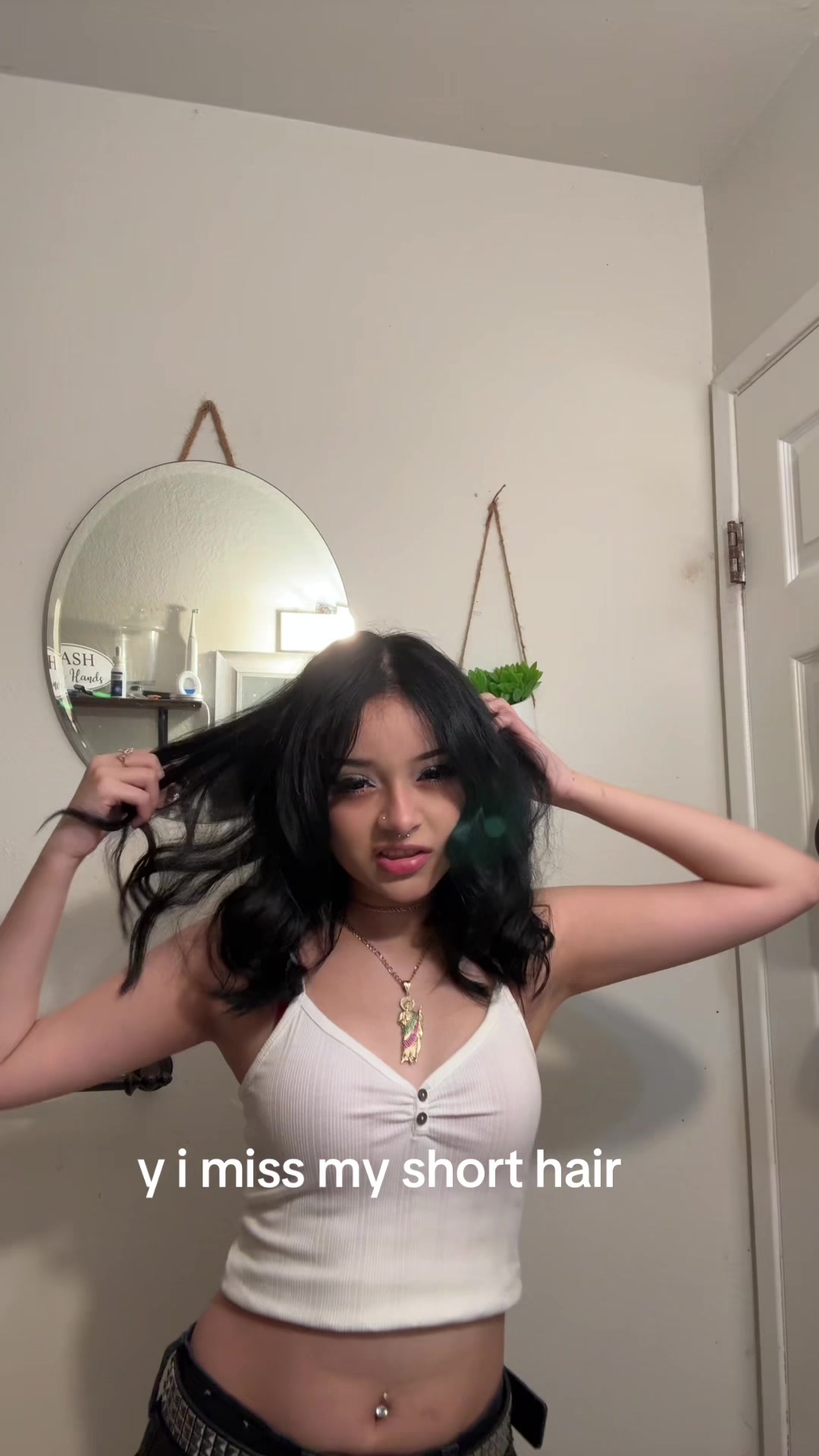 @￶