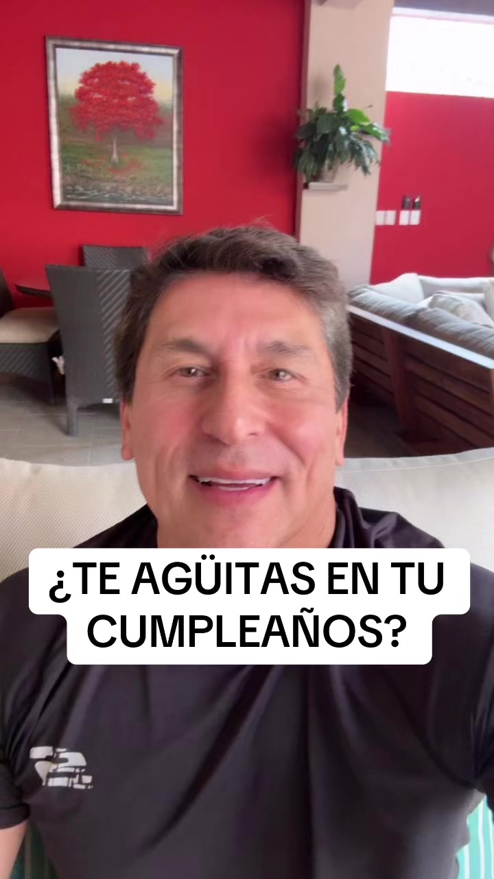 @César Lozano