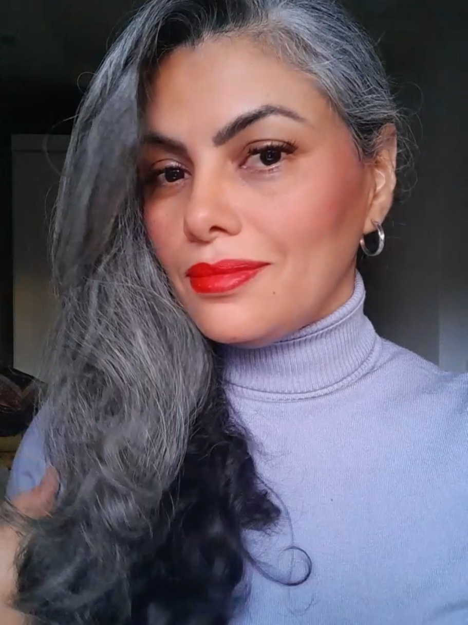 @✨️Dreiah ✨️ Cabelo grisalho