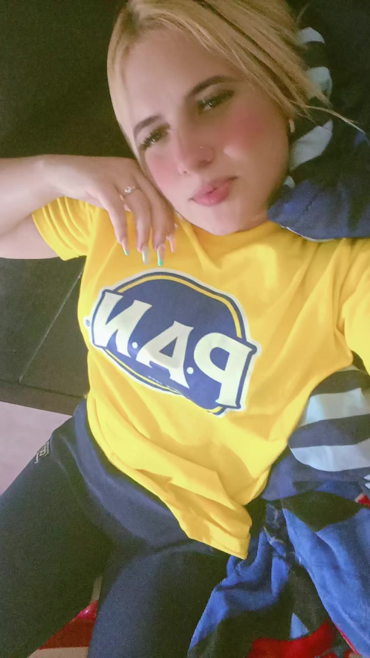 @Mar&iacute;a Valbuena🍒