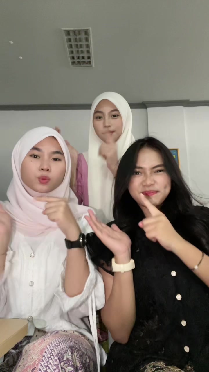 @Naura💄