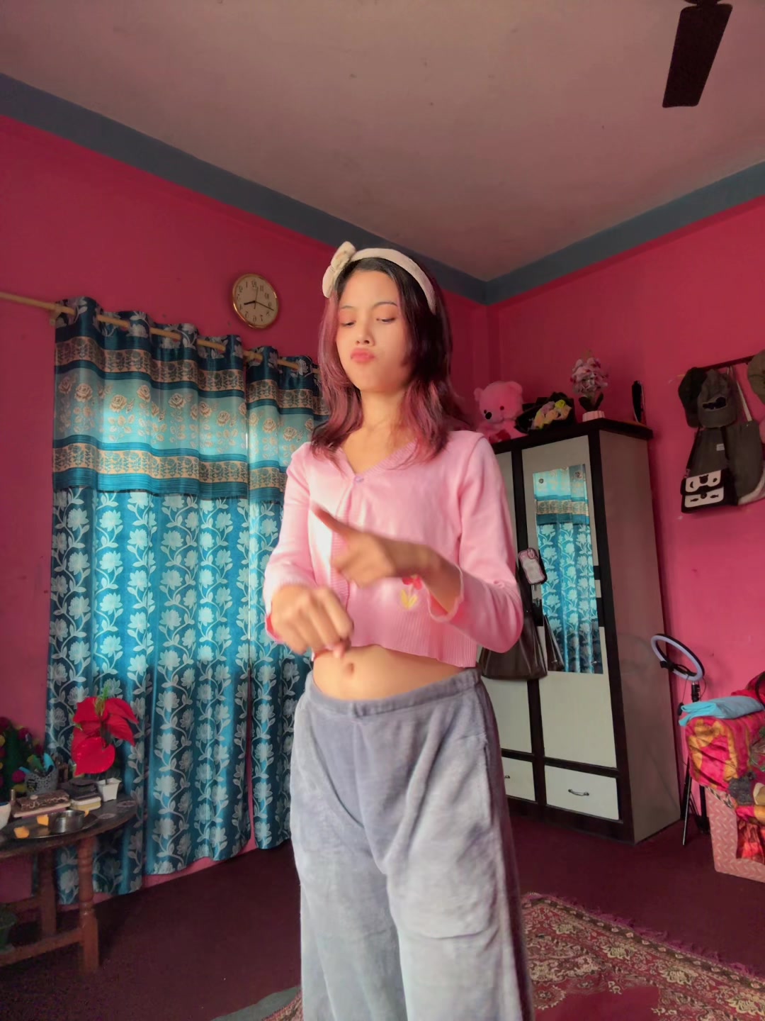 @Binniee🐝
