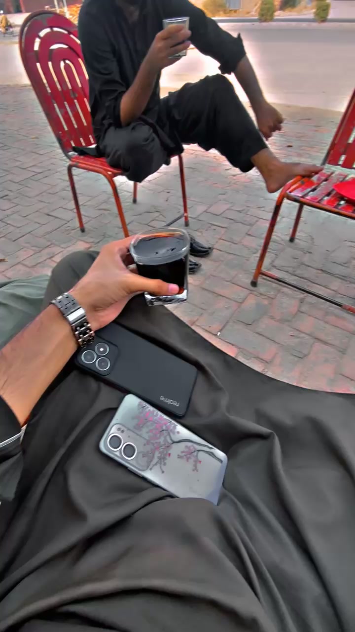 @ʟɪꜰᴇ_ᴏꜰ_ꜱʜᴀᴍɪɪ🥂🚩