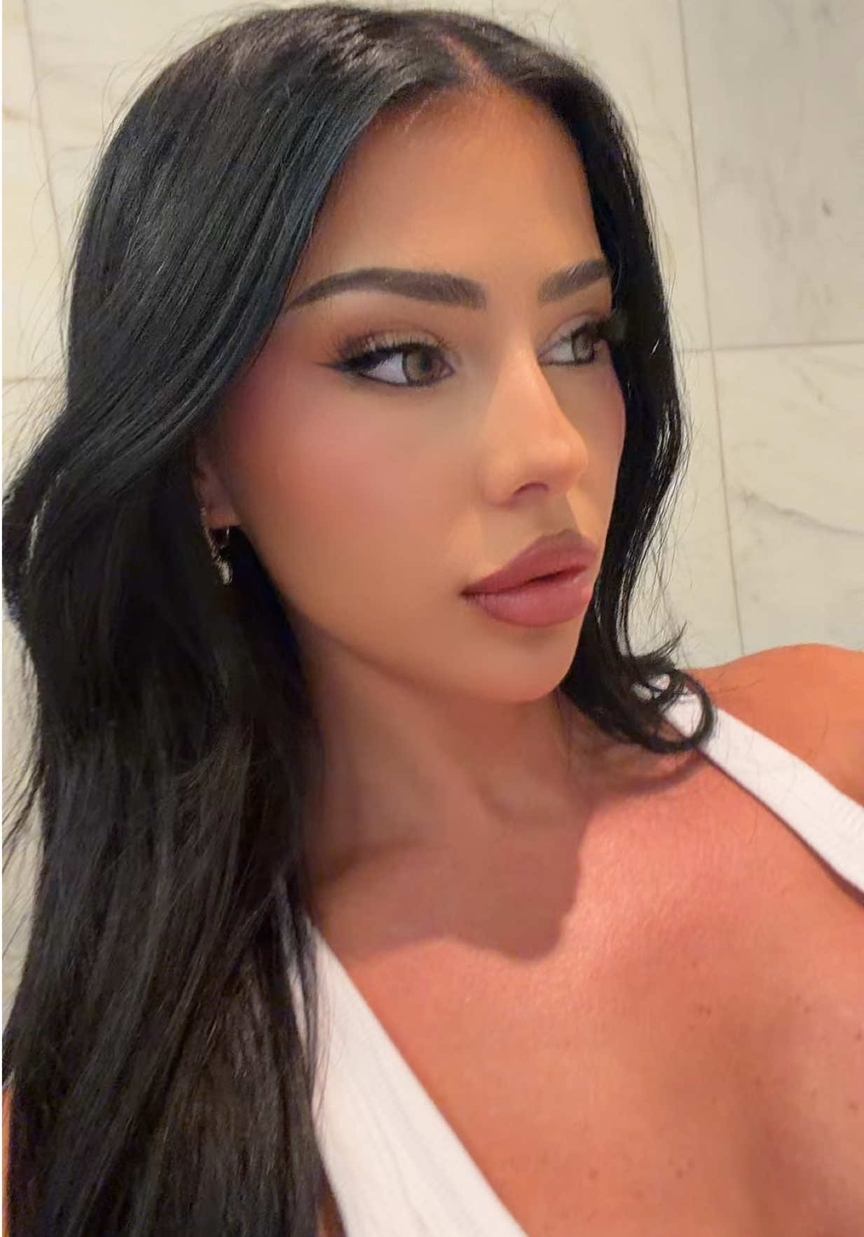 @DANIELA