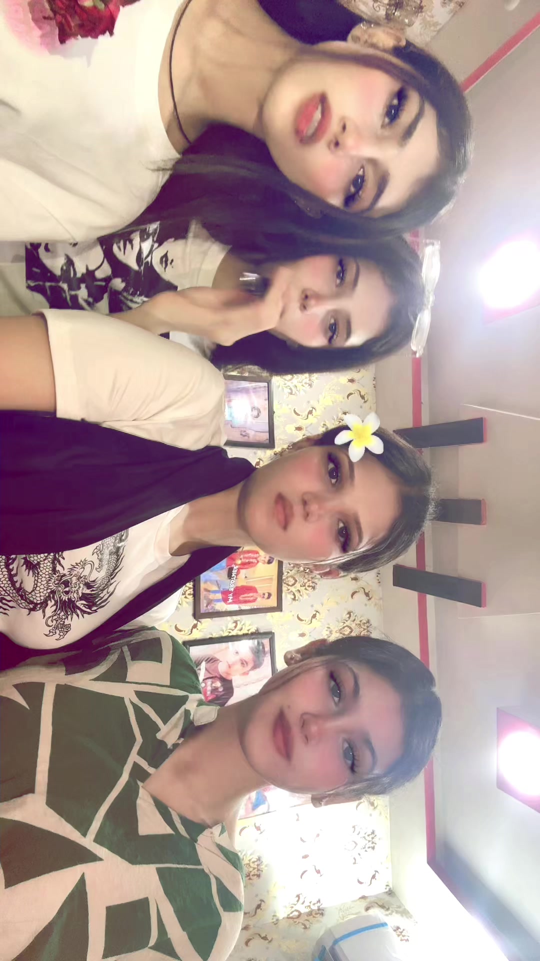 @𝑨 𝑹 𝑽 𝑨 🌷