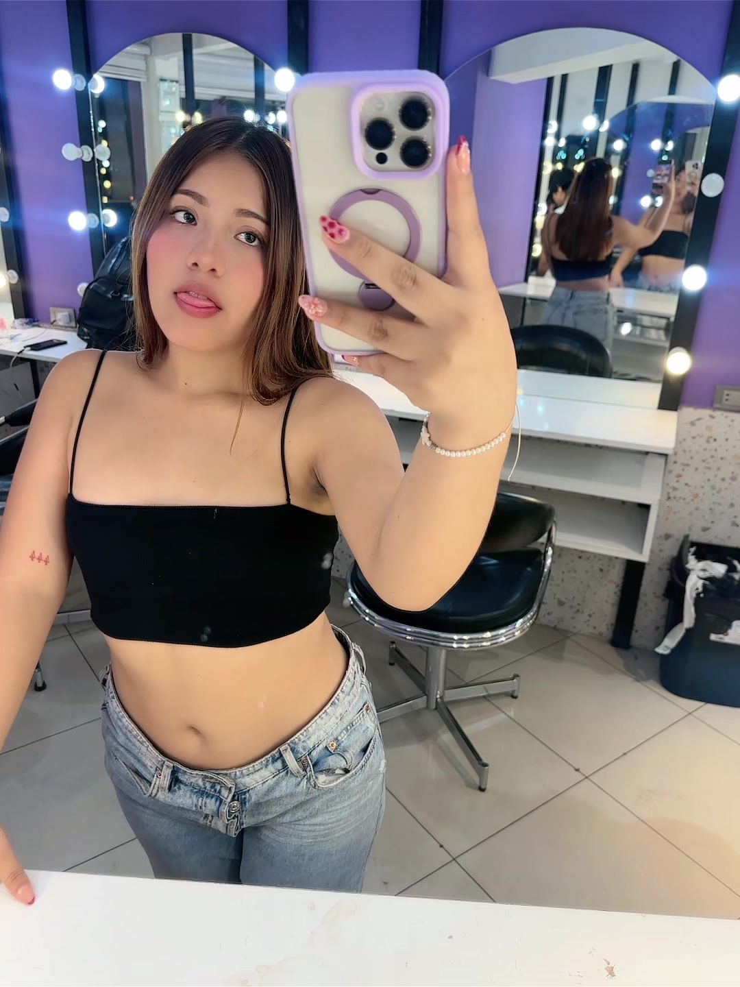 @B R I 🍒
