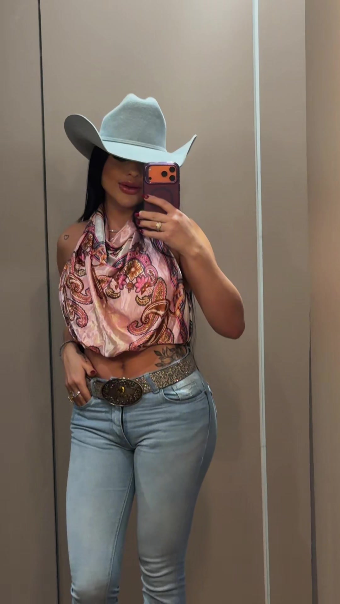 @Paint Horse Moda Country