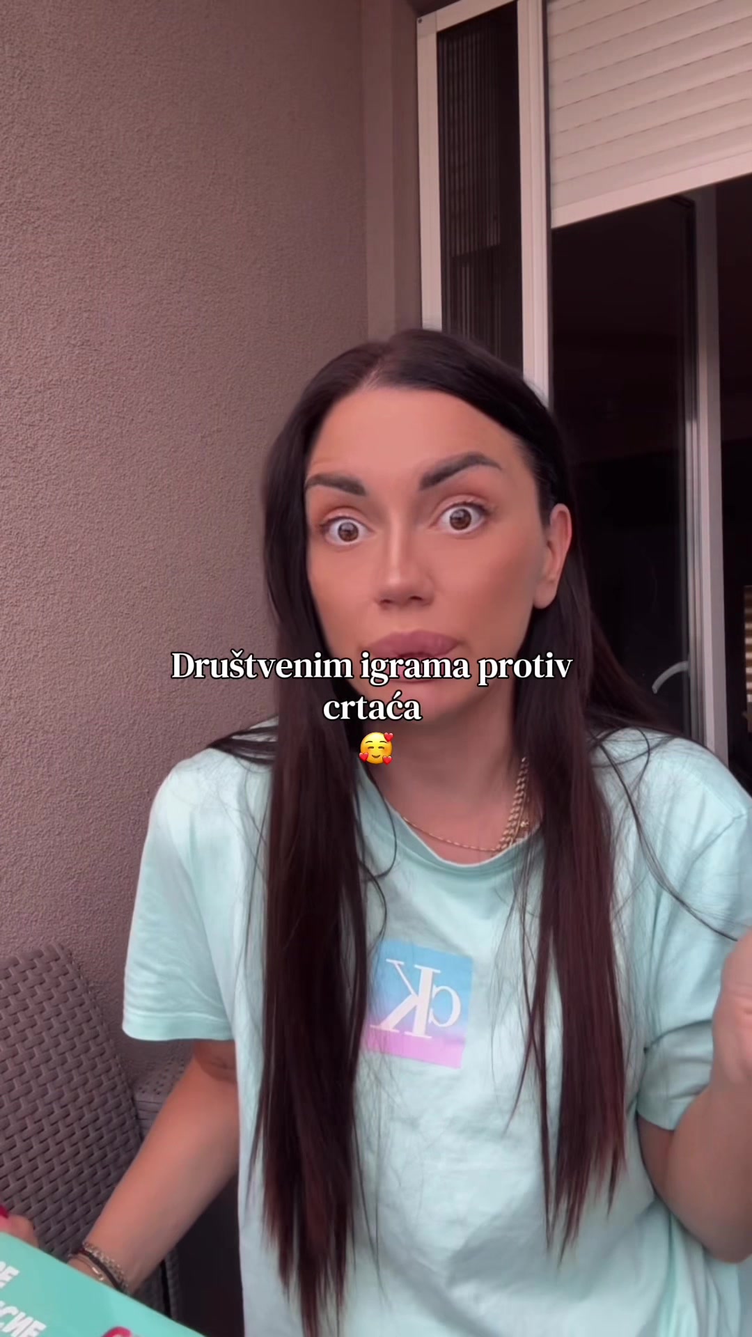 @nikinamama