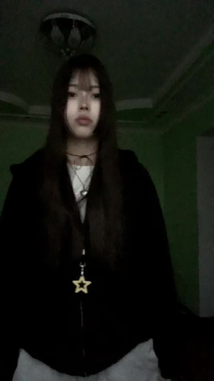 @aishuna 𖣂