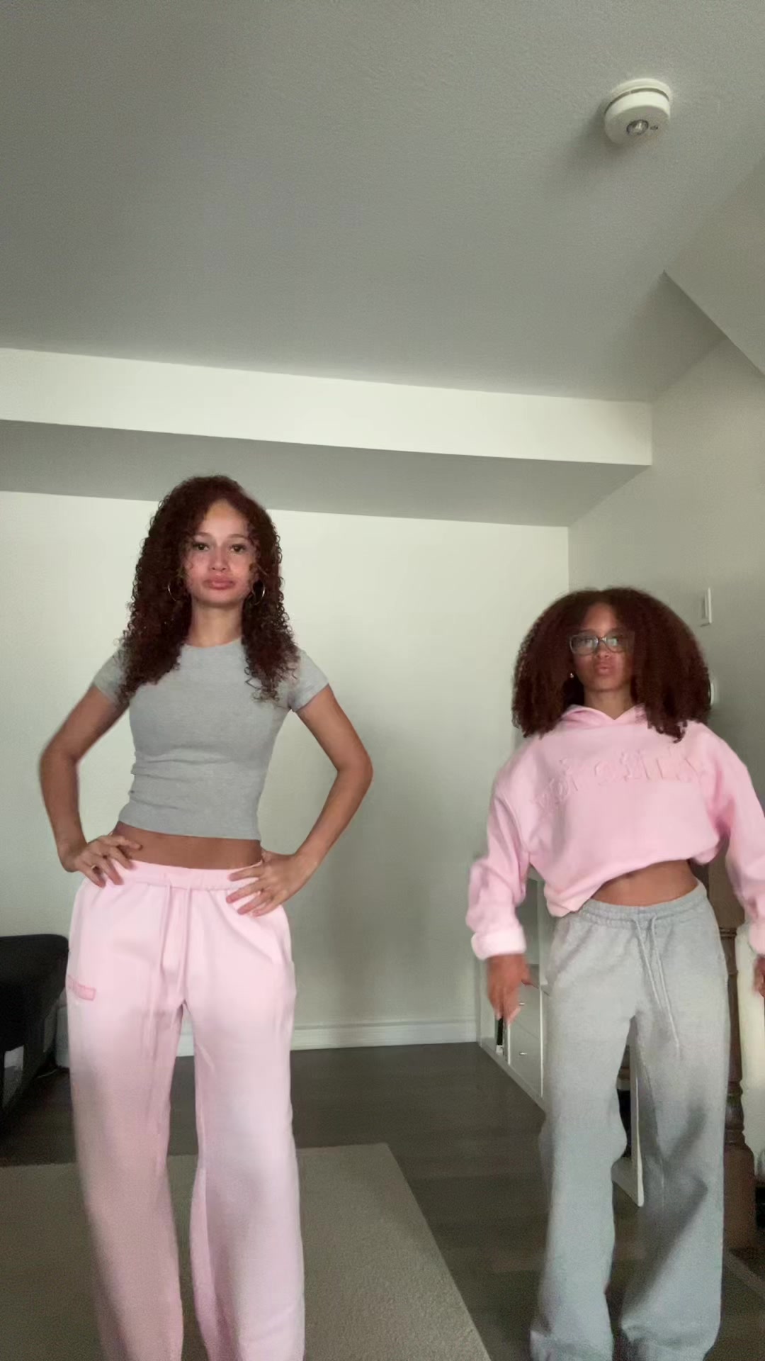 @👯&zwj;♀️