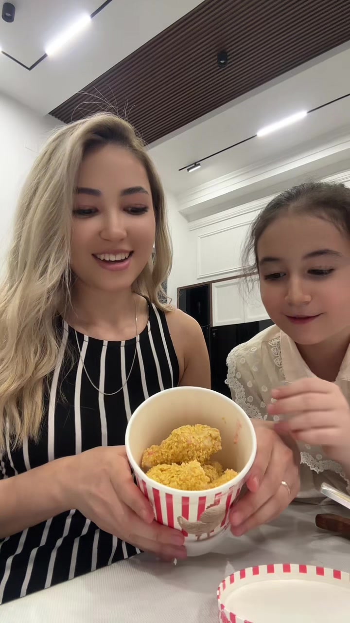 @eneshloren