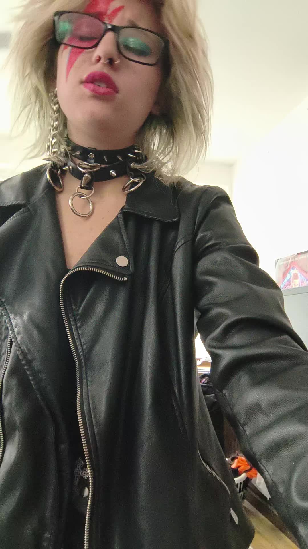 @cringekidwithaglowup