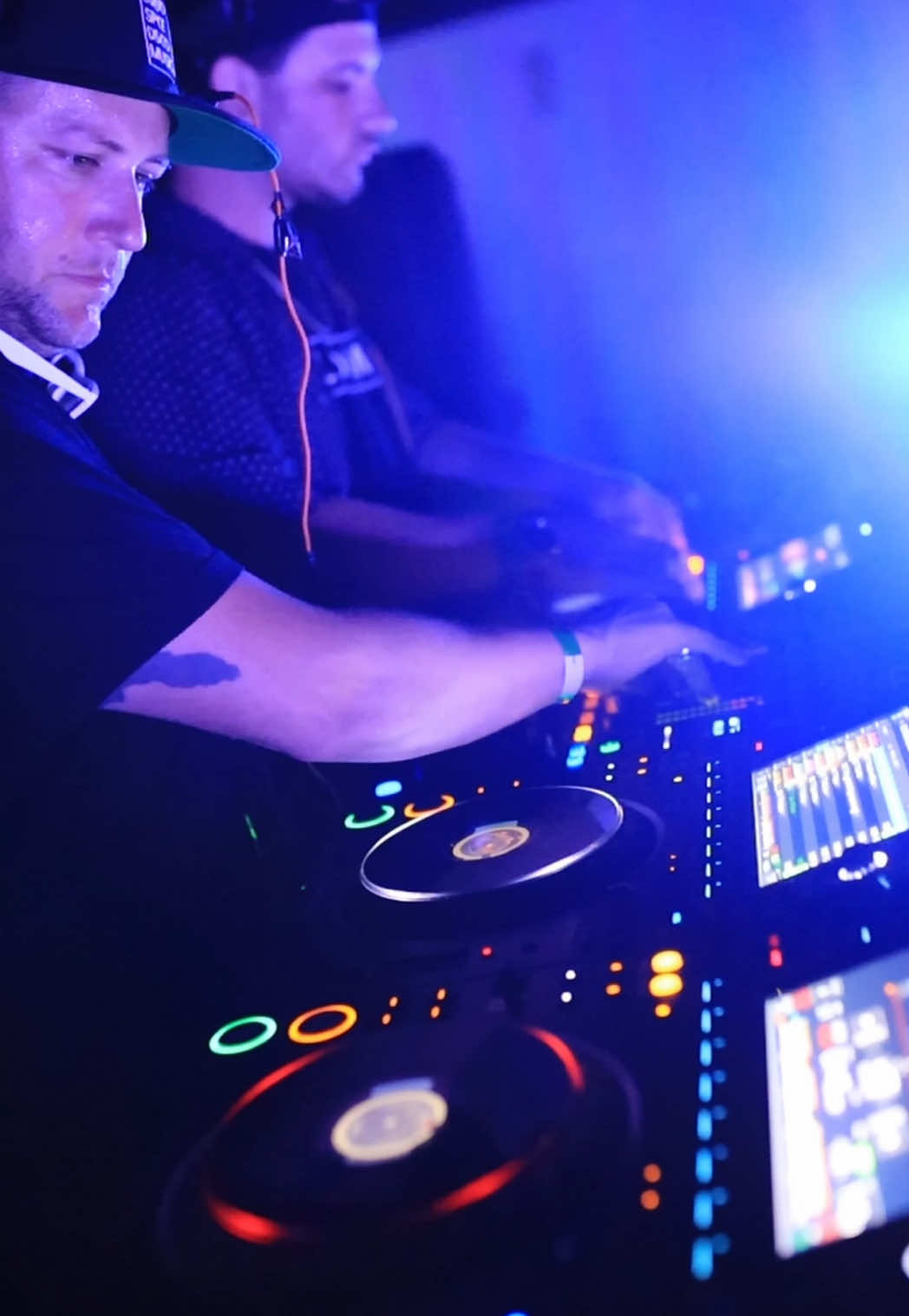 @Liquid Space Disco Music