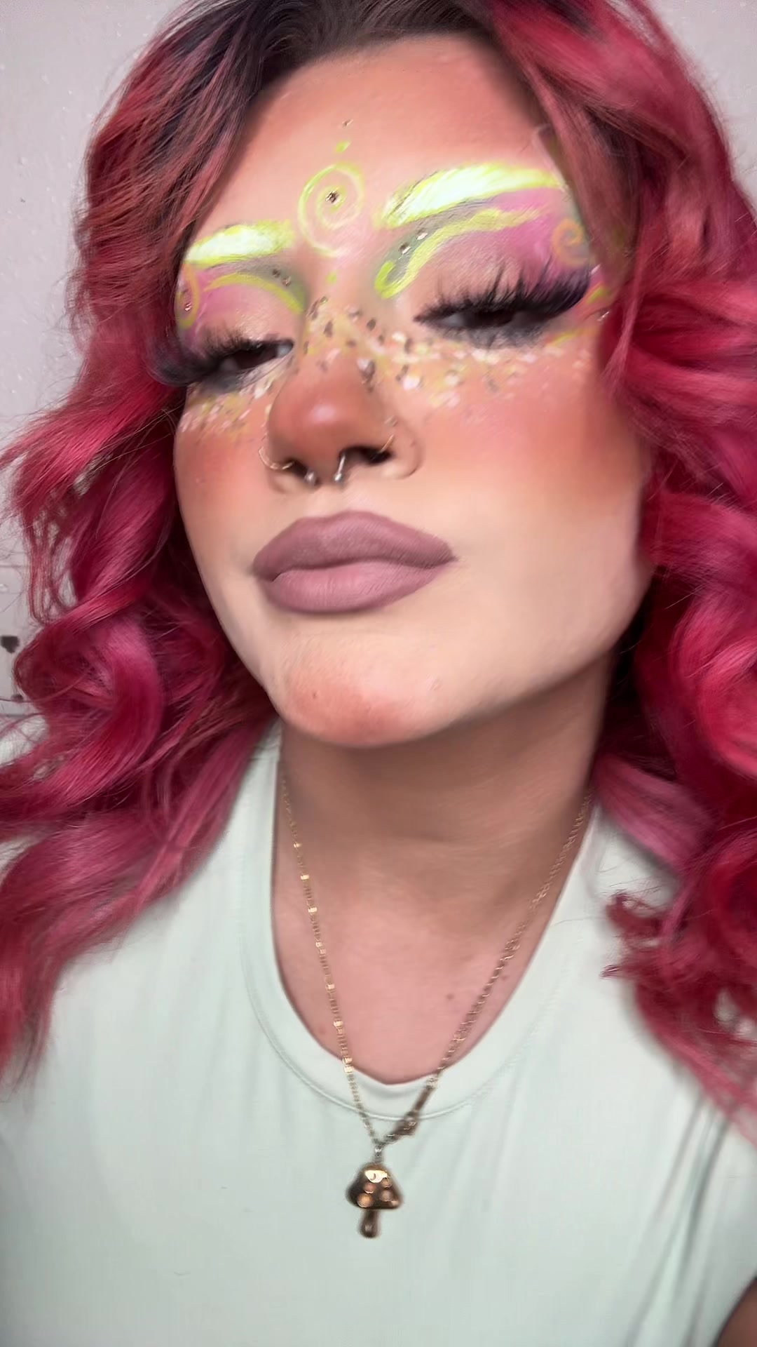 @juliaadaniellee