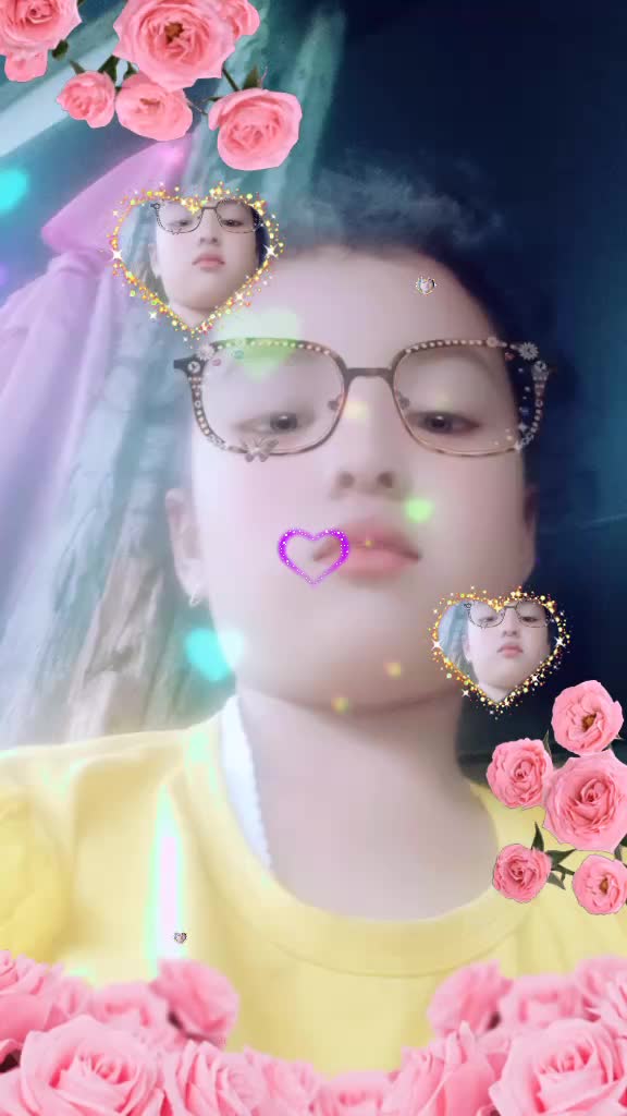 @Ayu Lorenza