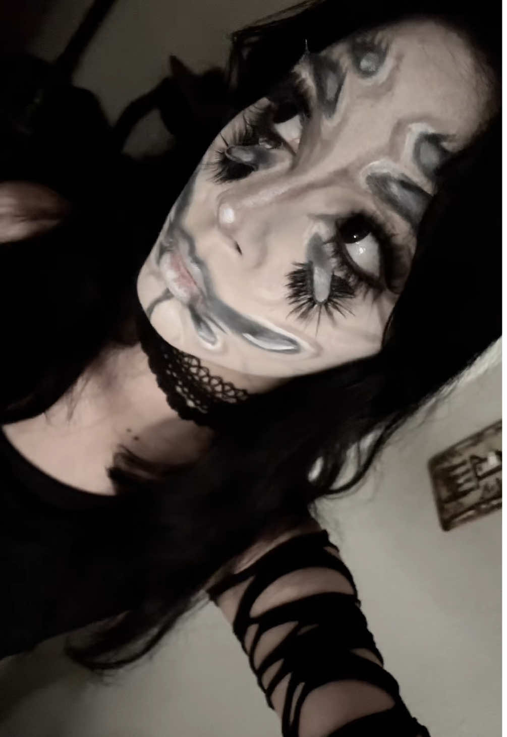 @dyinglivegirll