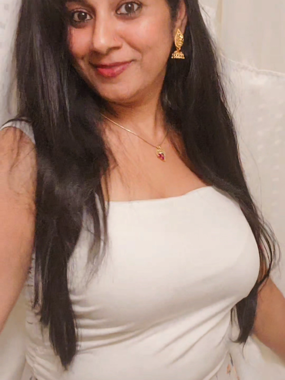 @Divyanair