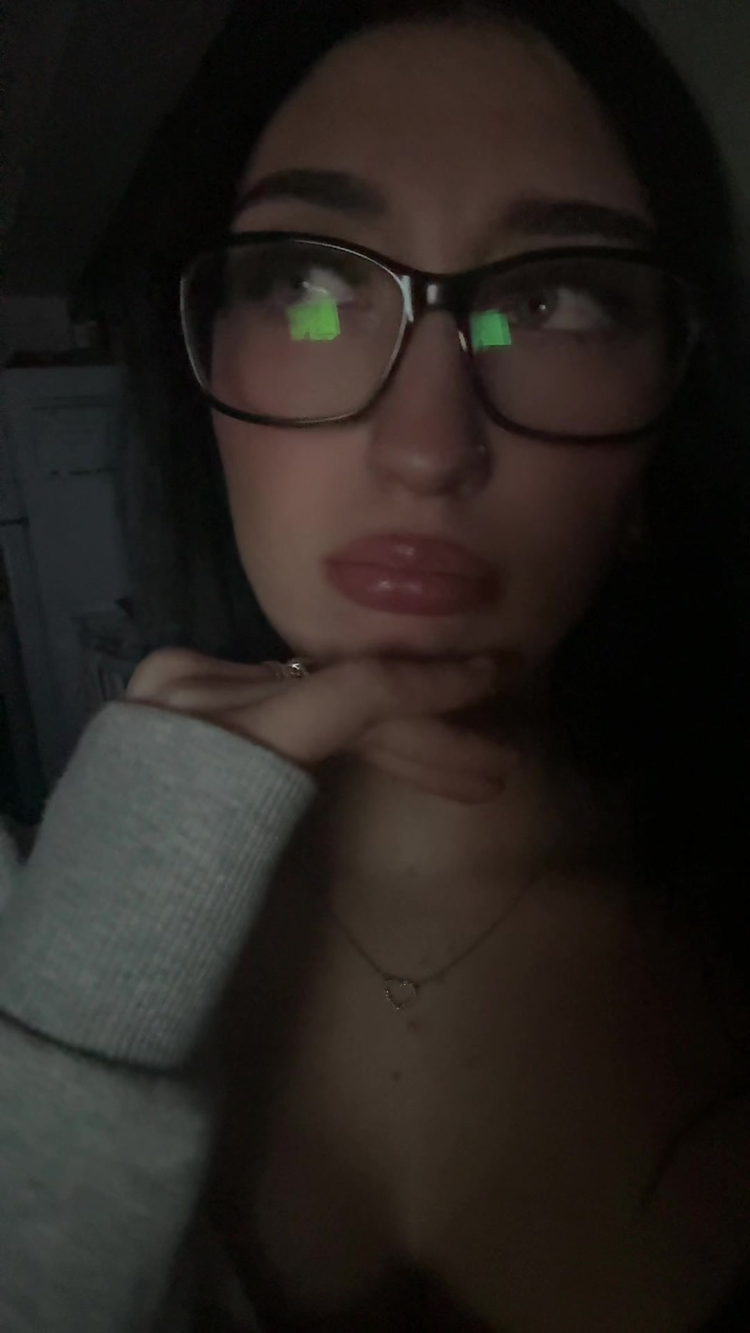 @️