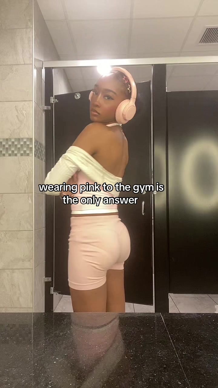 @Gabby 𐦍 ✮