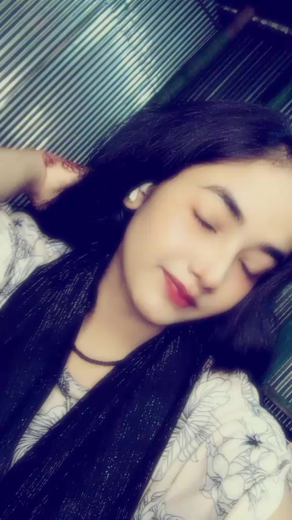 @দুষ্টু মায়ের মিষ্টি মেয়ে