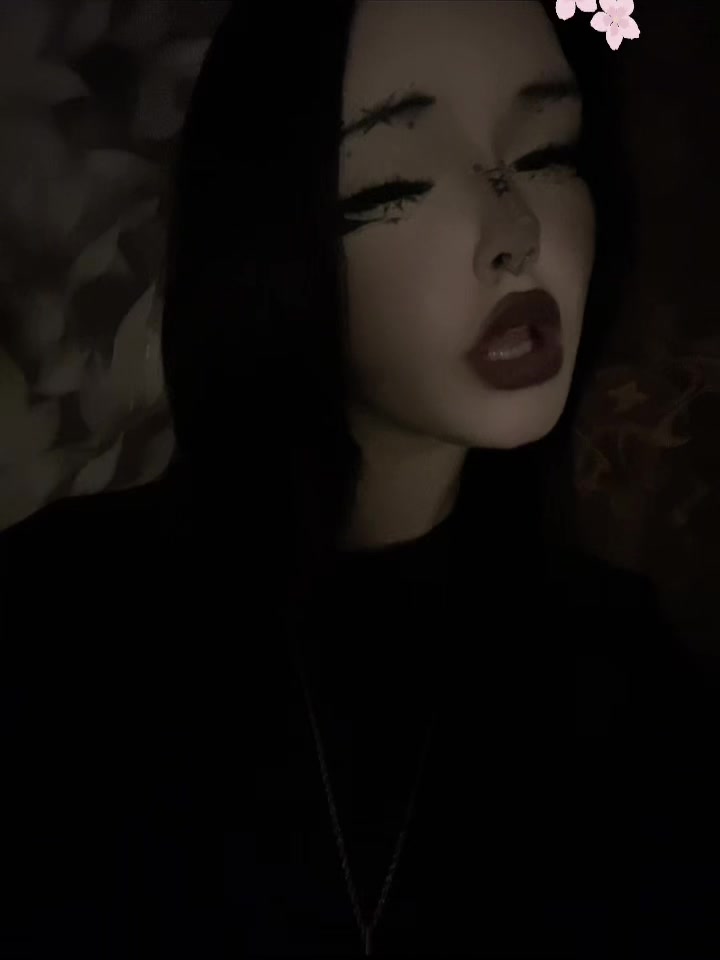 @🙎🏻♀️VILOVE🧟♀️