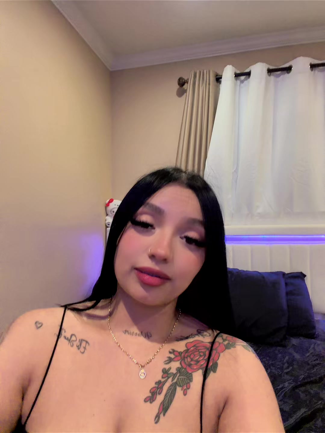 @KarelysKnosville👸🏻