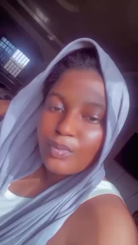@queen happiness ๐