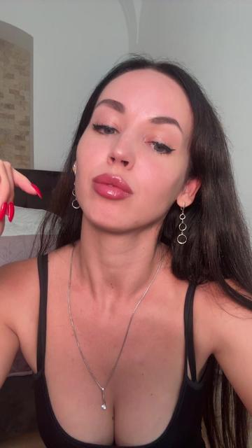 @bella.hub