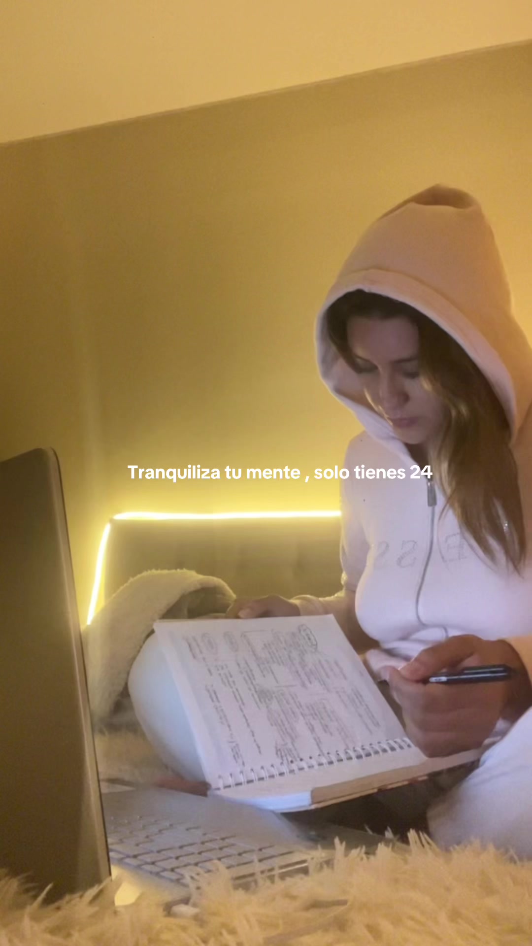 @Jeniferpelaez_