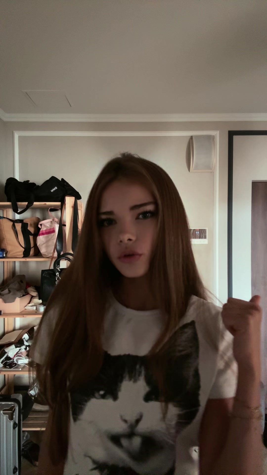 @cheezburgeruhh