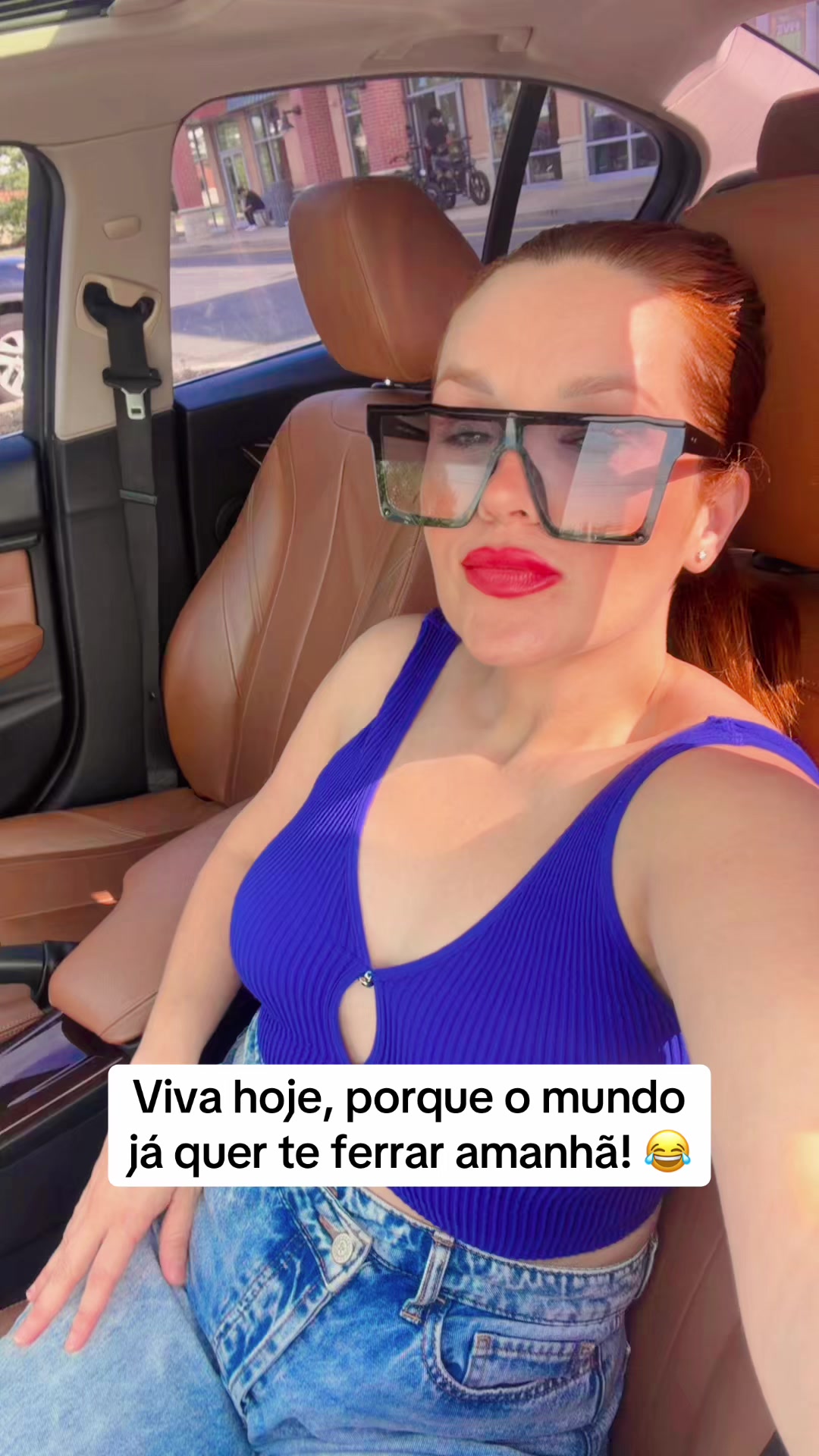 @Elisa Gomes