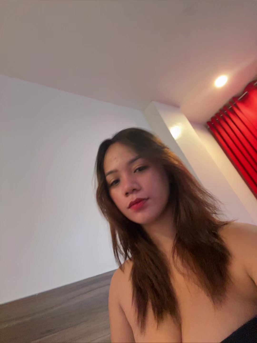 @Mikaellaperez