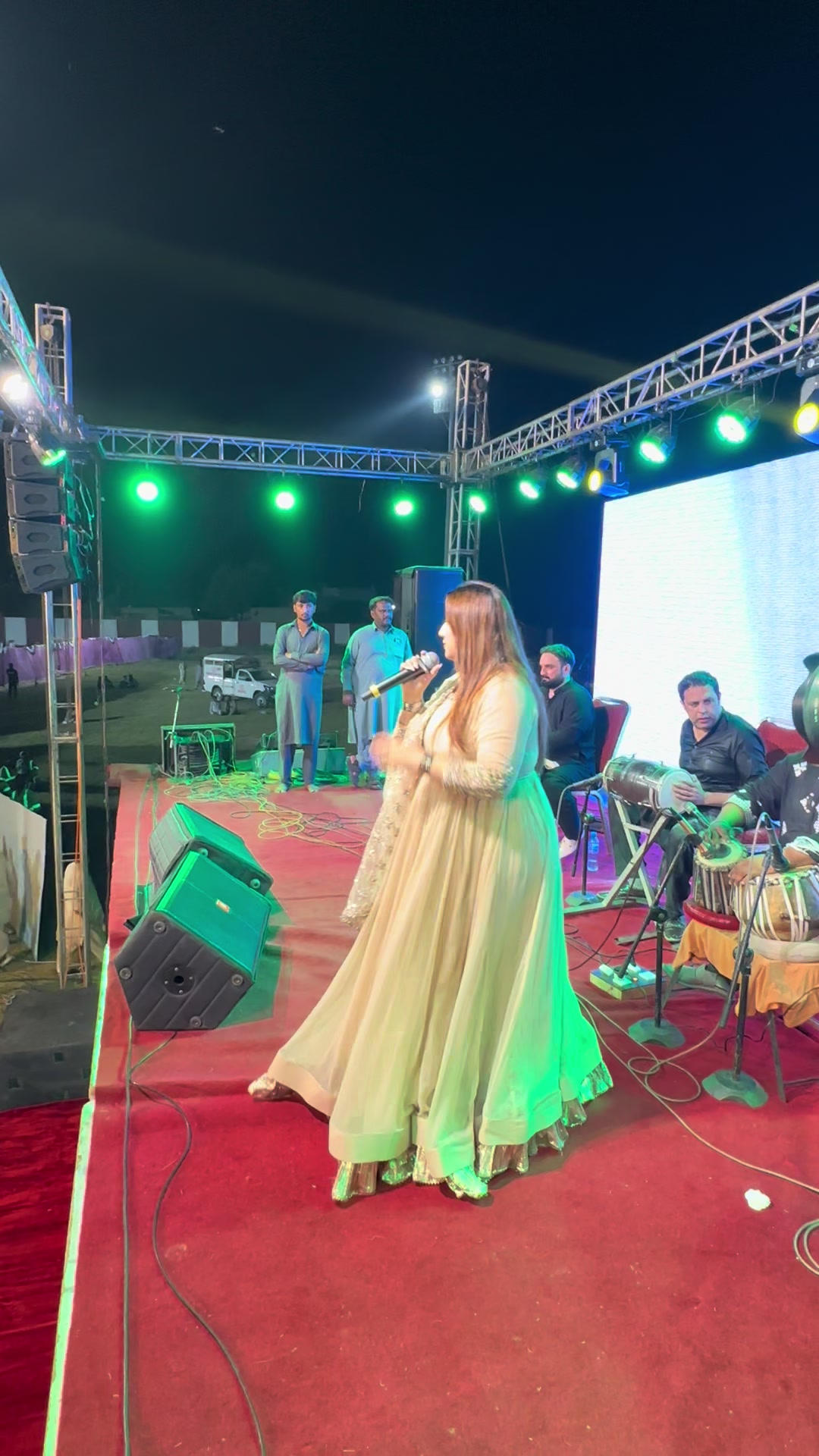@Team singer Gulaab