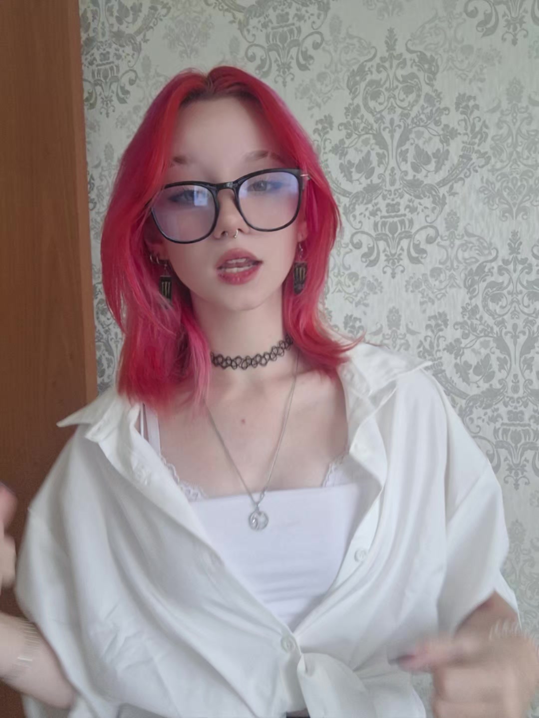 @кис