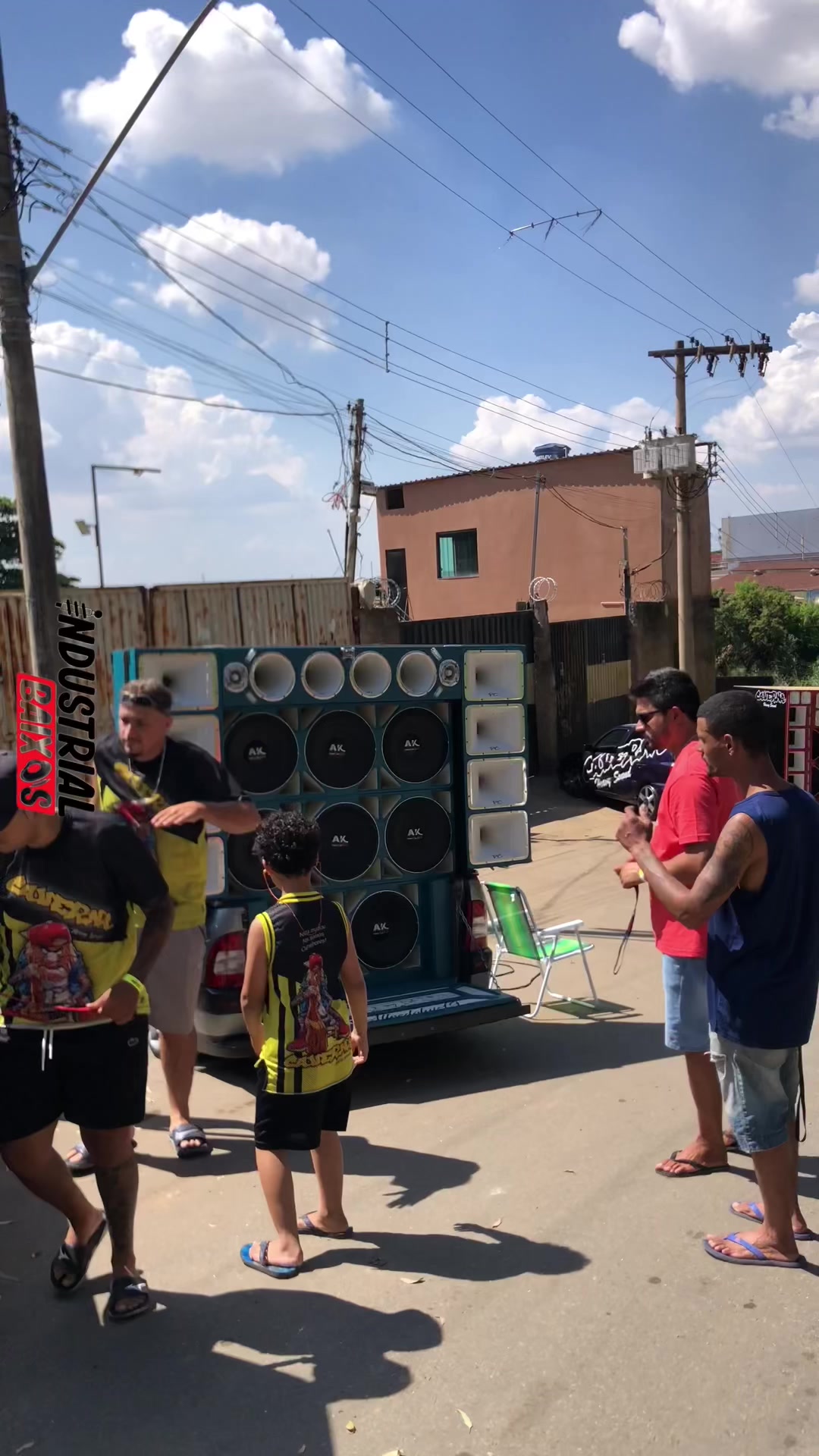 @Industrial Baixos