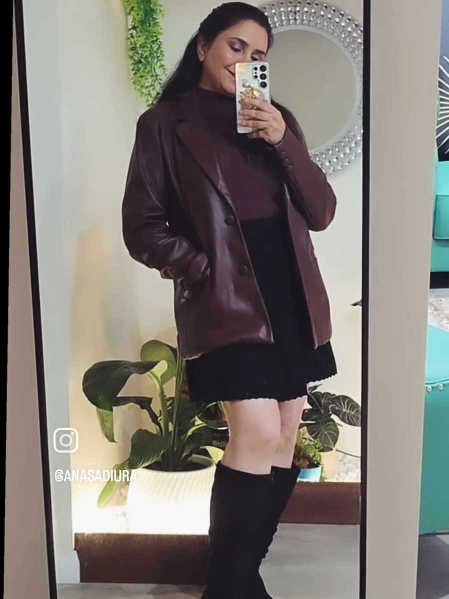 @SimplyAnamika