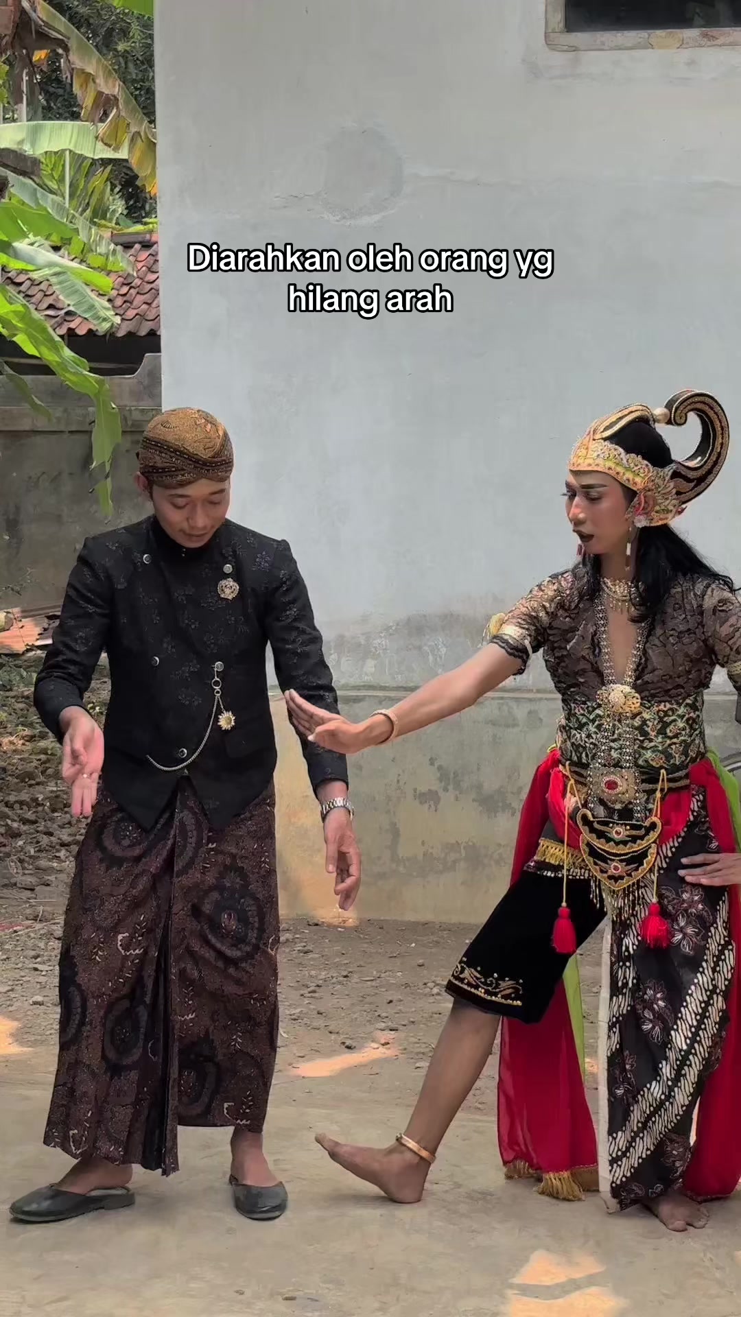 @Mbak Sari || Cucuk Lampah
