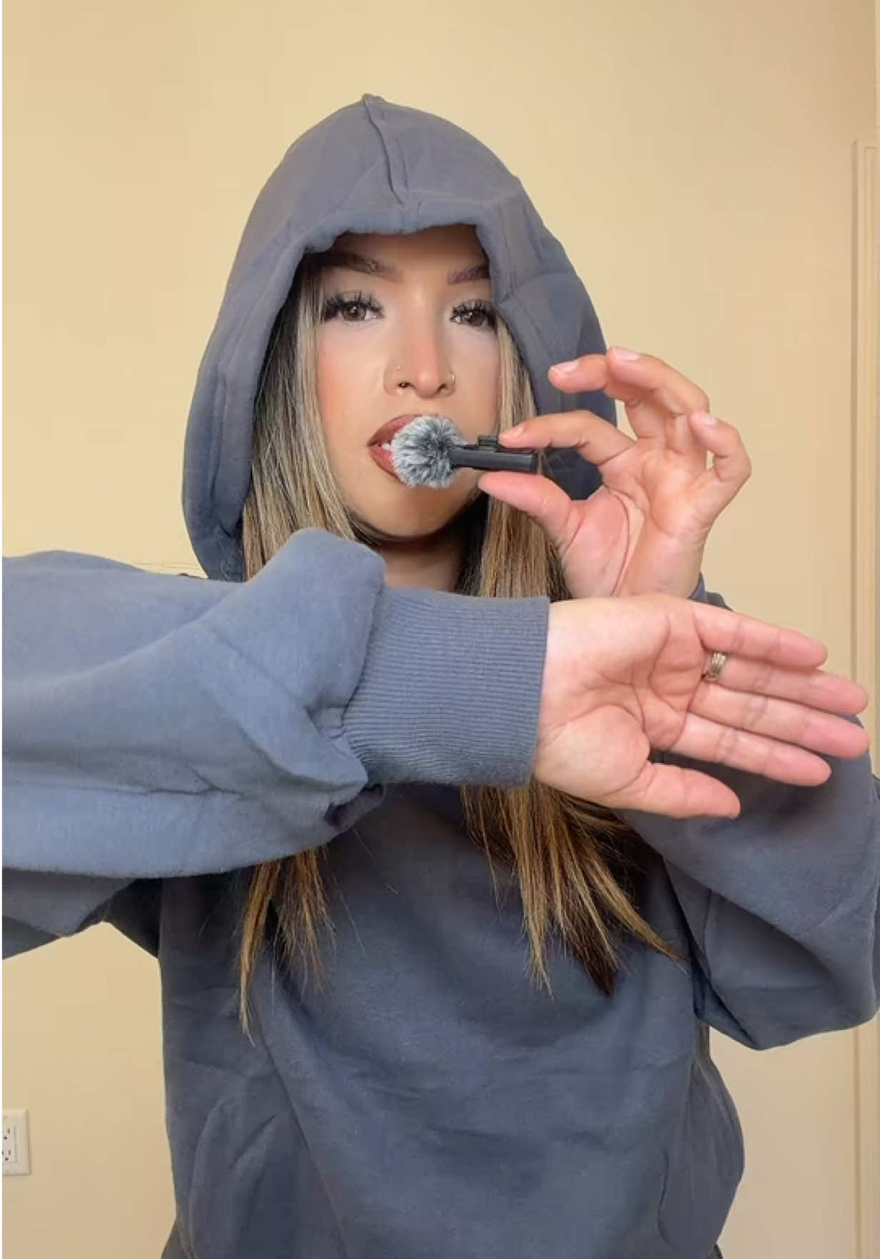 @Ella