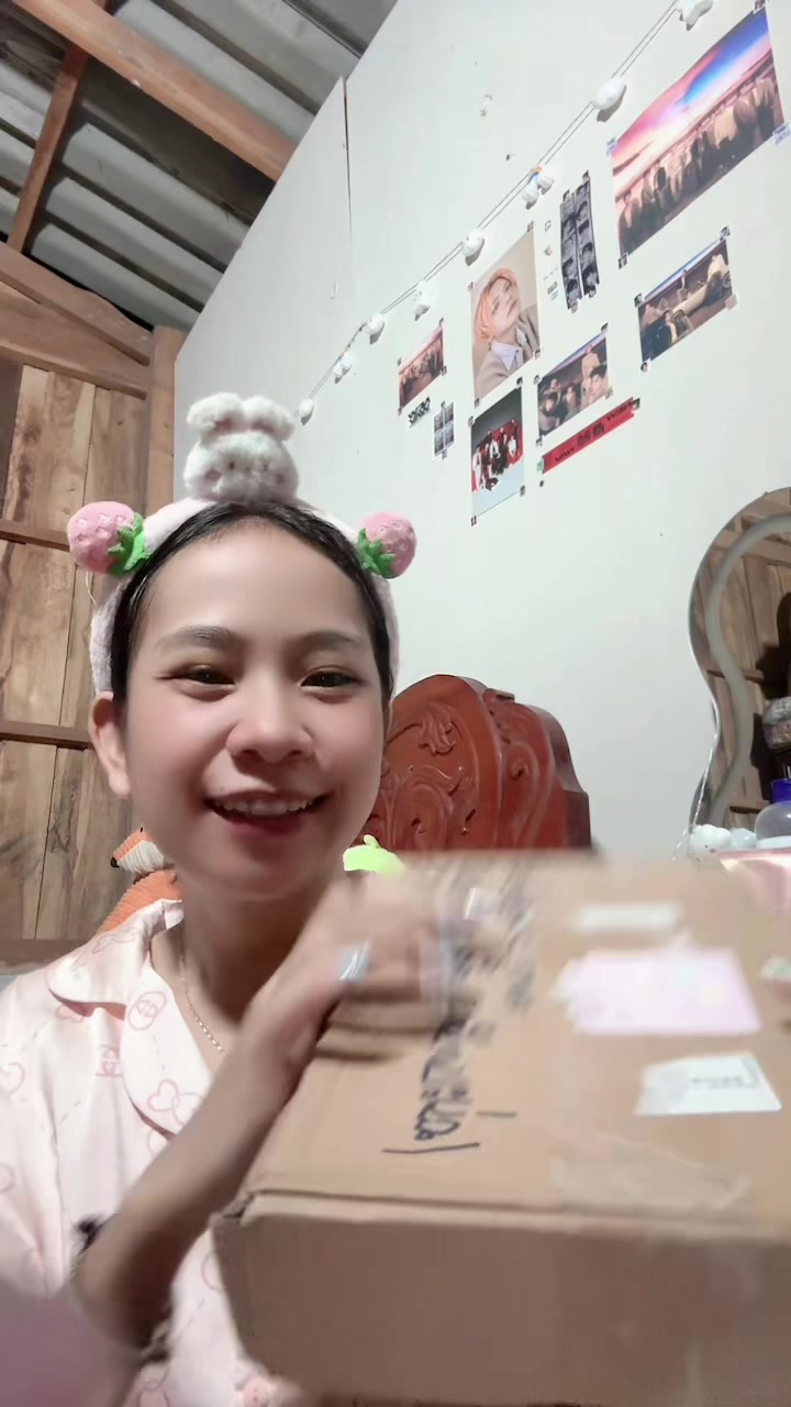 @Shishi ๐ฉต๐