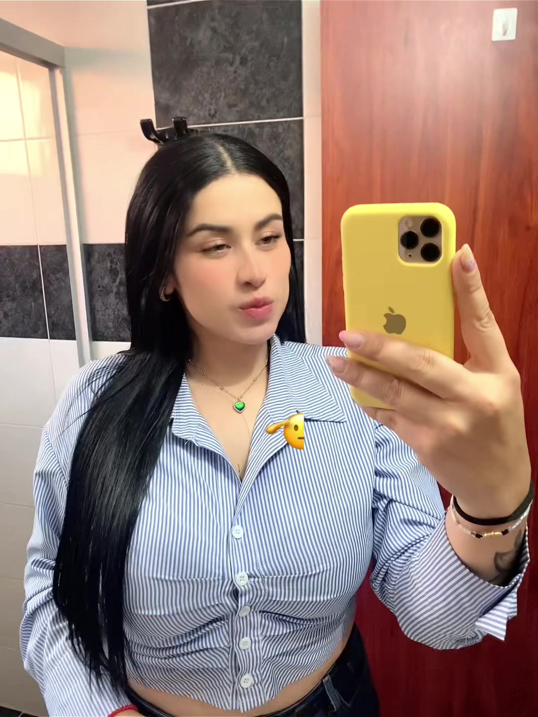 @Aleja🦦 Te Sigue