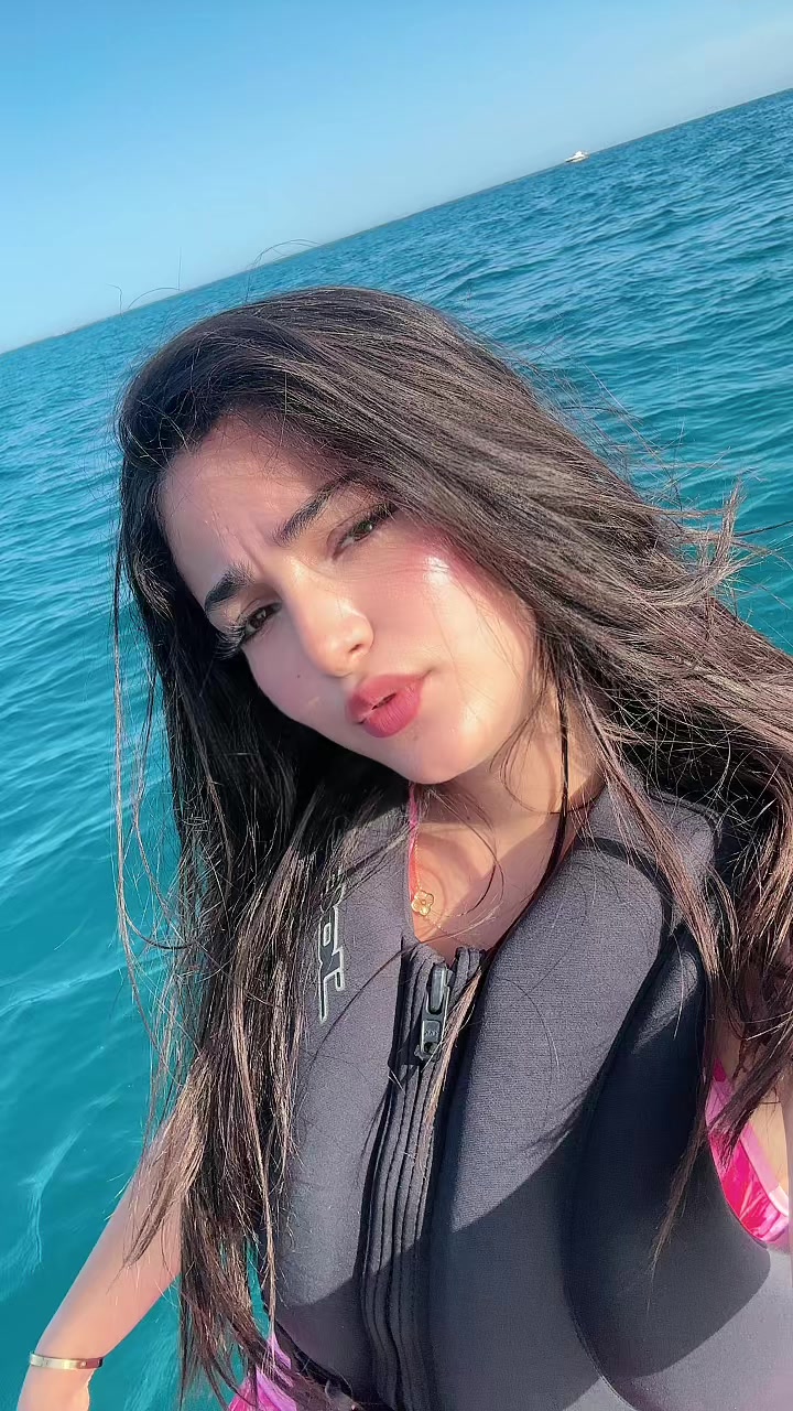 @Hajarita_ess